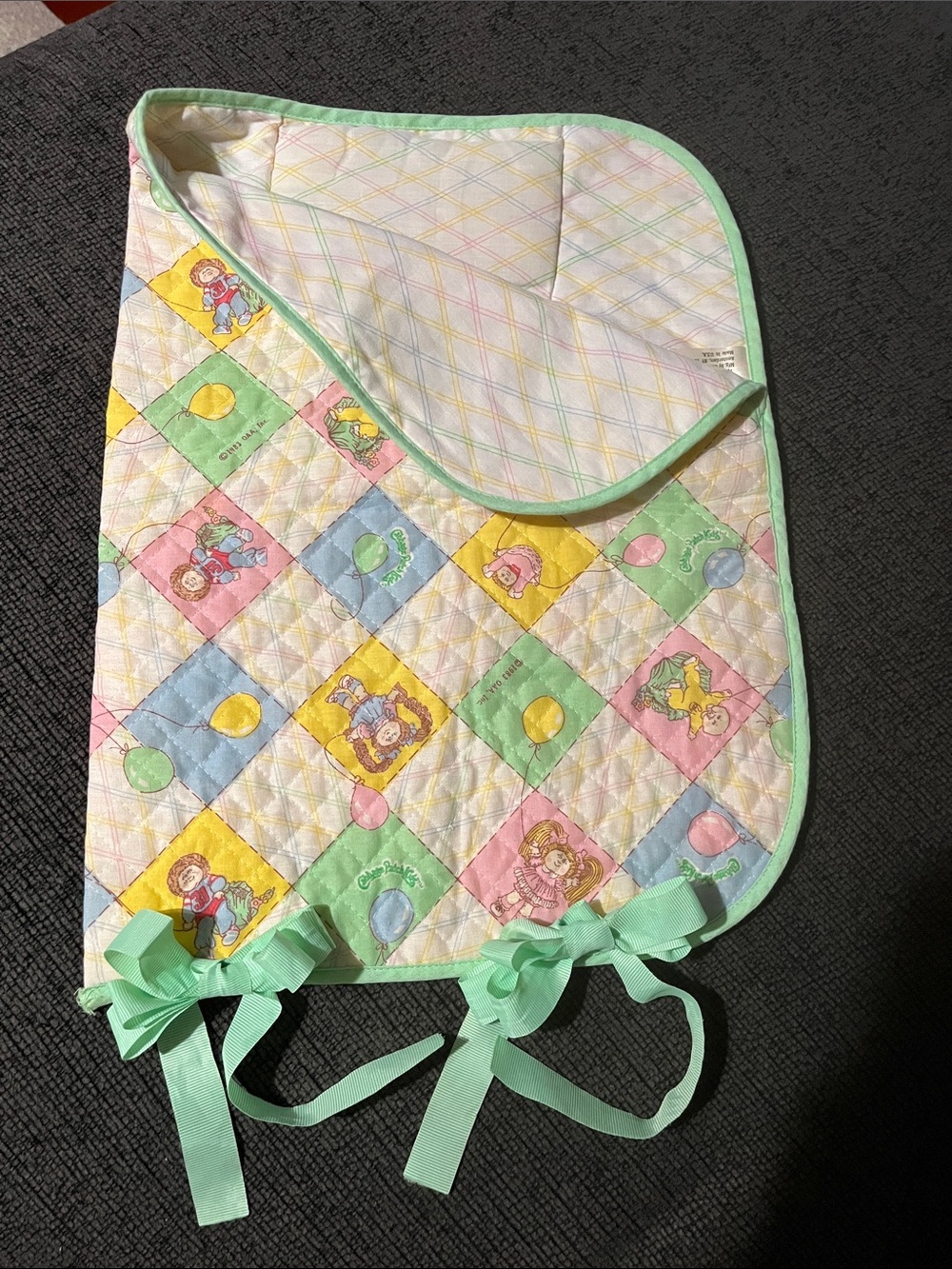 Vintage 1983 Cabbage, patch Pastel Quilted Baby sleeping bag with Mint Trim
